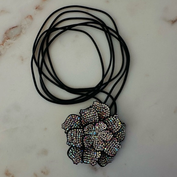 New Rhinestone Flower Large Black Necklace Choker - Picture 9 of 11